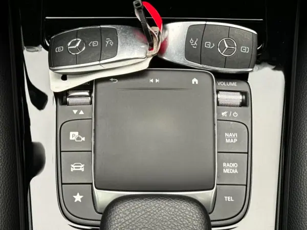 Mercedes-Benz CLA 250 2021 - 23450 EUR, 127841 km - AUTO.MOTO.pt - 127841km - foto 17 de 28