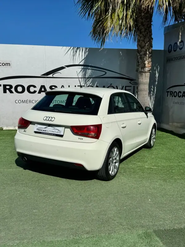 Audi A1 Sportback 2012 - 14990 EUR, 131815 km - AUTO.MOTO.pt - 131815km - foto 25 de 27