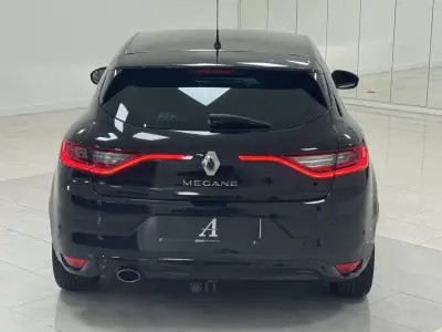 Renault Mégane 2016 - 12990 EUR, 118000 km - AUTO.MOTO.pt - 118000km - foto 12 de 30