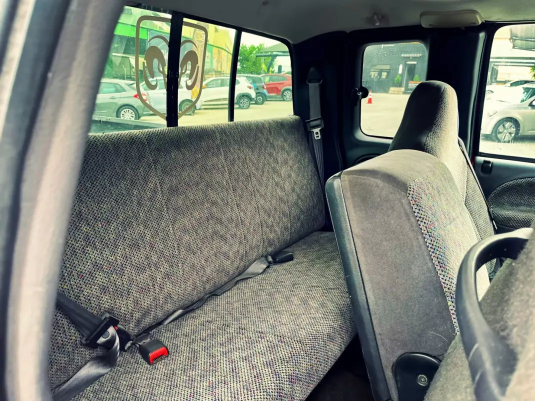 Dodge RAM 1998 - 24900 EUR, 110000 km - AUTO.MOTO.pt - 110000km - foto 16 de 17
