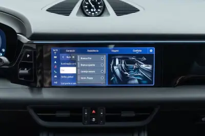 Porsche Macan 2025 - 89950 EUR, 8000 km - AUTO.MOTO.pt - 8000km - foto 41 de 57