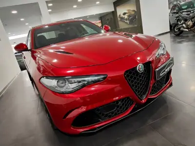 Alfa Romeo Giulia 2018 - 62500 EUR, 53000 km - AUTO.MOTO.pt - 53000km - foto 12 de 60