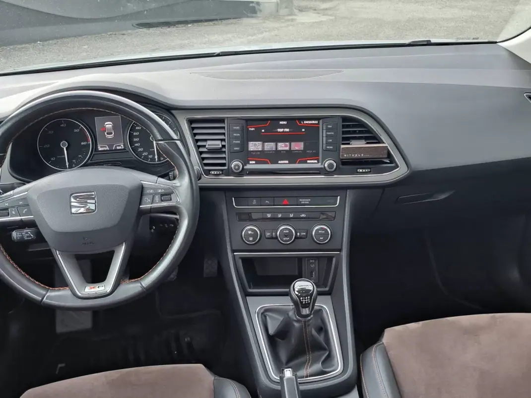 SEAT Leon X-Perience 2016 - 12990 EUR, 183751 km - AUTO.MOTO.pt - 183751km - foto 14 de 46