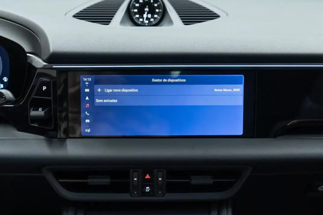 Porsche Macan 2025 - 89950 EUR, 8000 km - AUTO.MOTO.pt - 8000km - foto 46 de 57