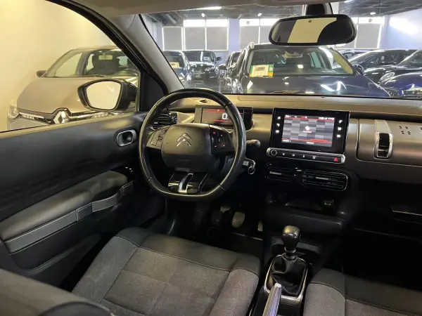 Citroën C4 Cactus 2018 - 12990 EUR, 140000 km - 140000km - foto 16 de 54