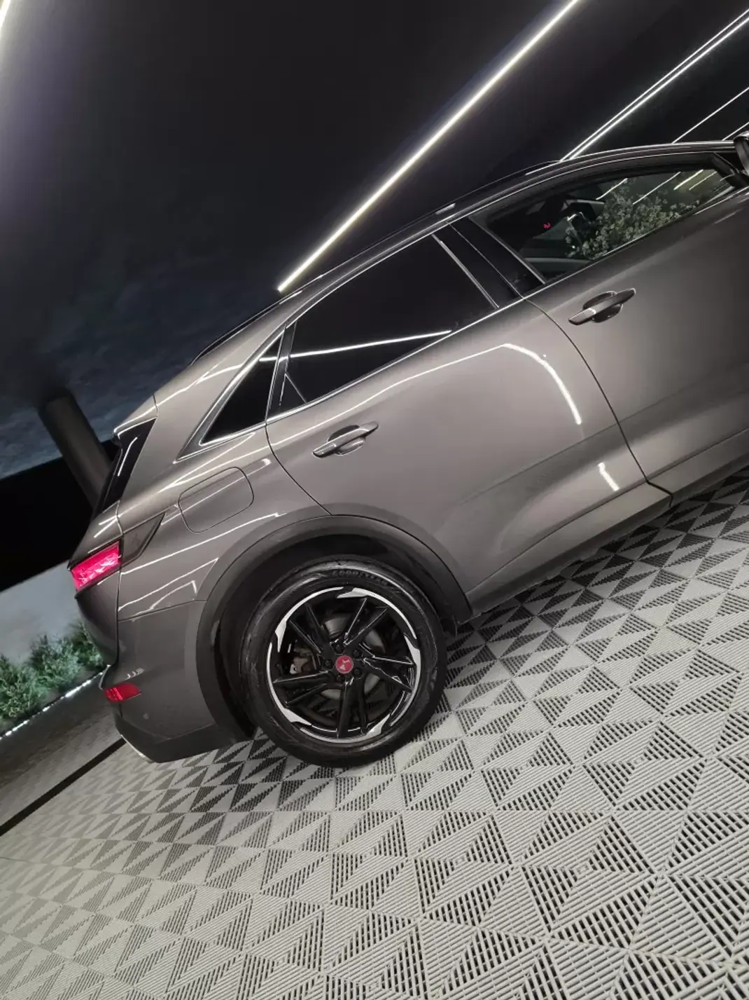 DS DS7 Crossback 2021 - 22750 EUR, 123722 km - 123722km - foto 11 de 34