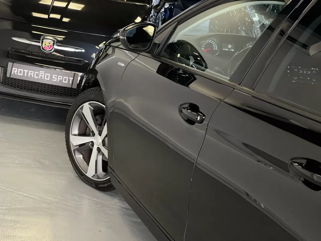Peugeot 308 2019 - 10990 EUR, 130000 km - 130000km - foto 34 de 38