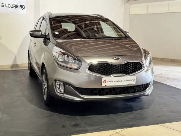 Kia Carens 2016 - 16500 EUR, 115211 km - AUTO.MOTO.pt - 115211km - foto 3 de 26