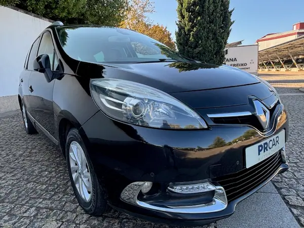Renault Grand Scénic 2016 - 8150 EUR, 256000 km - AUTO.MOTO.pt - 256000km - foto 16 de 29
