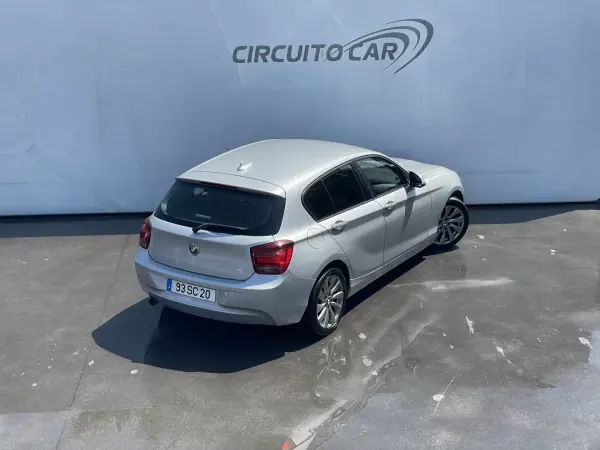 BMW 116 2012 - 10750 EUR, 232000 km - AUTO.MOTO.pt - 232000km - foto 10 de 34