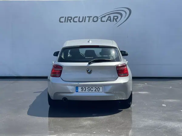 BMW 116 2012 - 10750 EUR, 232000 km - AUTO.MOTO.pt - 232000km - foto 7 de 34