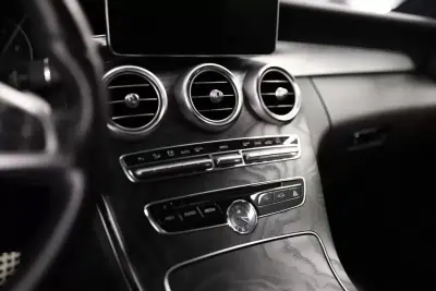 Mercedes-Benz C 220 2016 - 26900 EUR, 178412 km - AUTO.MOTO.pt - 178412km - foto 11 de 22