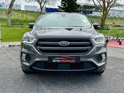 Ford Kuga 2017 - 15450 EUR, 78000 km - AUTO.MOTO.pt - 78000km - foto 3 de 60