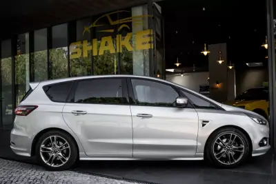 Ford S-Max 2018 - 17750 EUR, 194308 km - AUTO.MOTO.pt - 194308km - foto 5 de 47