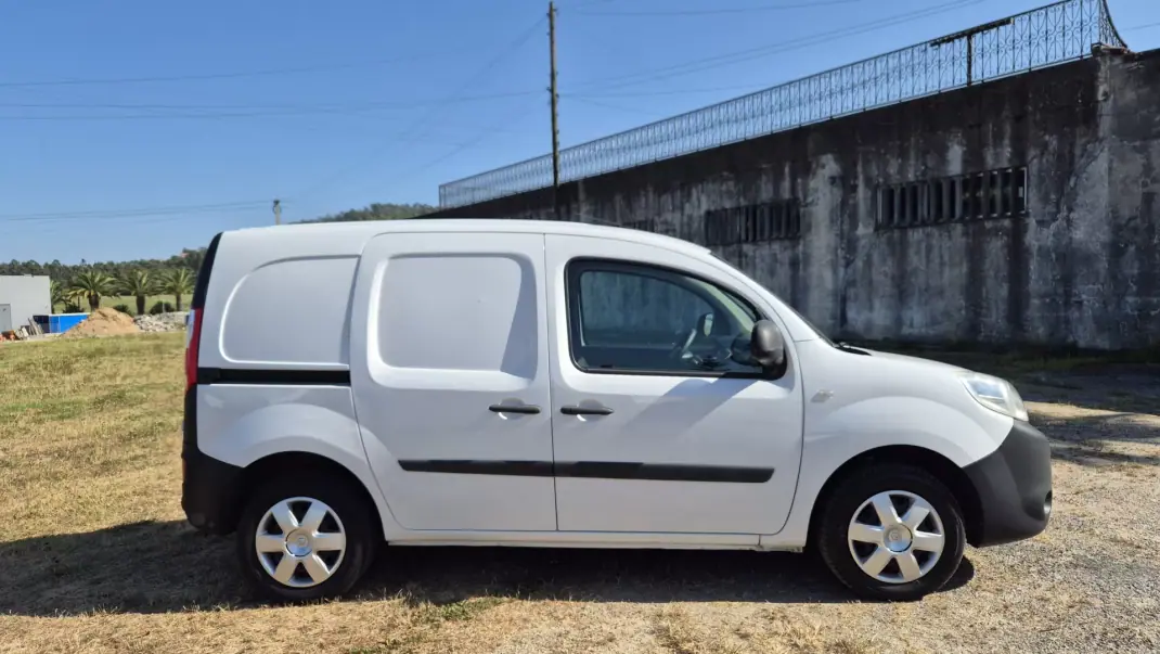 Renault Kangoo 2015 - 7900 EUR, 243519 km - 243519km - foto 4 de 14