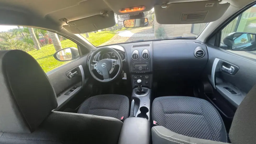 Nissan Qashqai 2008 - 5900 EUR, 305000 km - AUTO.MOTO.pt - 305000km - foto 10 de 11