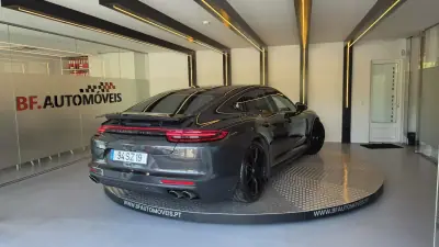 Porsche Panamera 2016 - 62500 EUR, 186989 km - AUTO.MOTO.pt - 186989km - foto 4 de 69