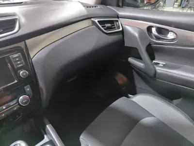 Nissan Qashqai 2018 - 18900 EUR, 99000 km - AUTO.MOTO.pt - 99000km - foto 13 de 16