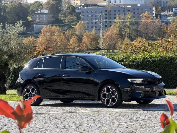 Opel Astra 2022 - 22990 EUR, 77000 km - AUTO.MOTO.pt - 77000km - foto 8 de 27