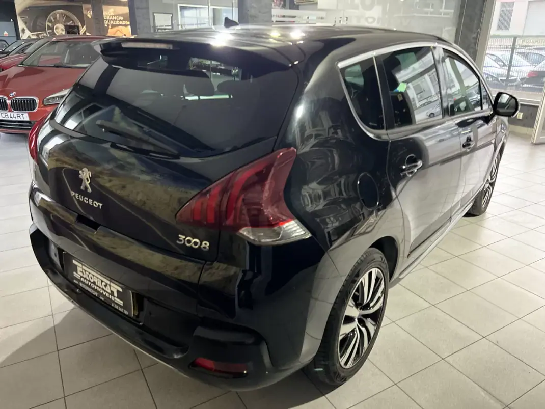 Peugeot 3008 2014 - 9800 EUR, 205634 km - AUTO.MOTO.pt - 205634km - foto 4 de 21