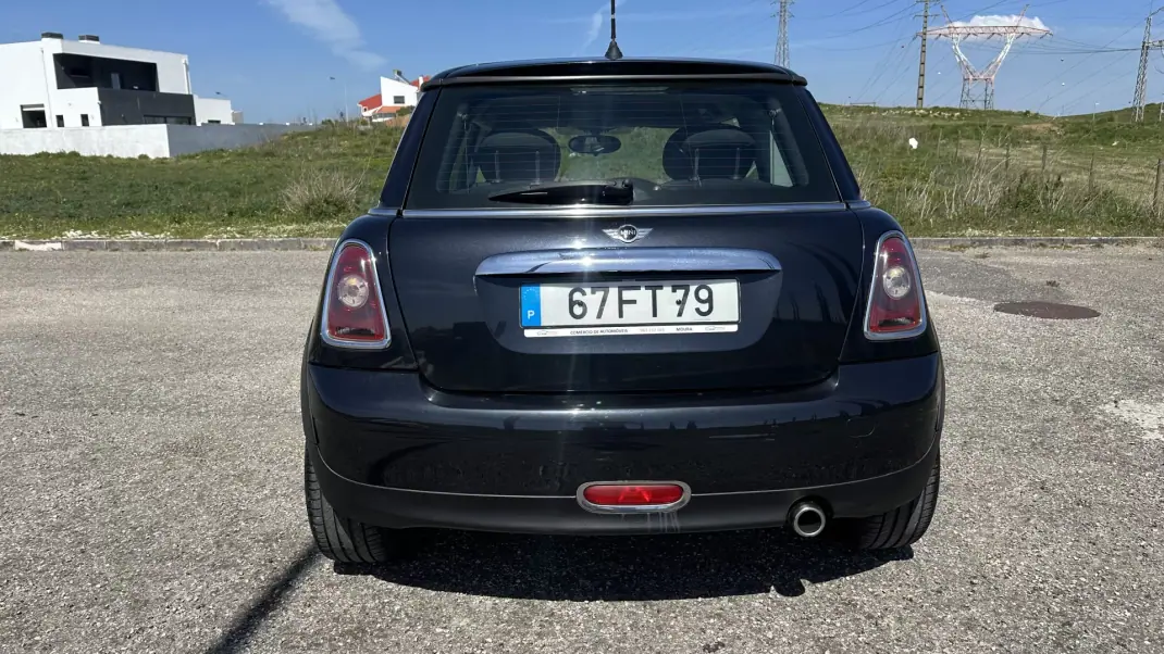 MINI One 2008 - 5950 EUR, 160000 km - AUTO.MOTO.pt - 160000km - foto 6 de 13