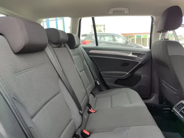 Volkswagen Golf Variant 2017 - 12900 EUR, 205000 km - 205000km - foto 21 de 21