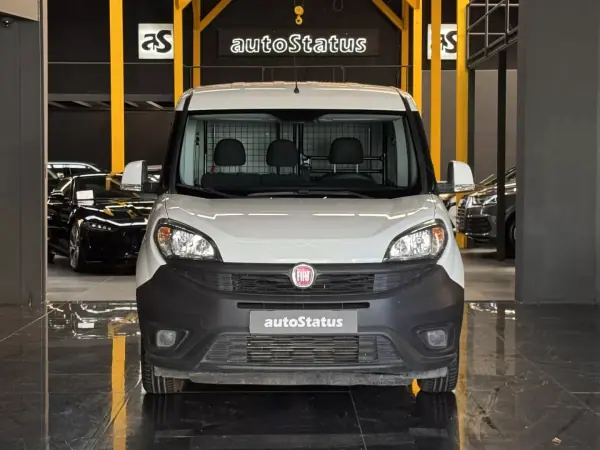 Fiat Doblo 2020 - 10990 EUR, 160200 km - AUTO.MOTO.pt - 160200km - foto 2 de 21