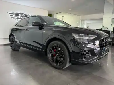 Audi Q8 2019 - 60000 EUR, 180000 km - AUTO.MOTO.pt - 180000km - foto 8 de 36