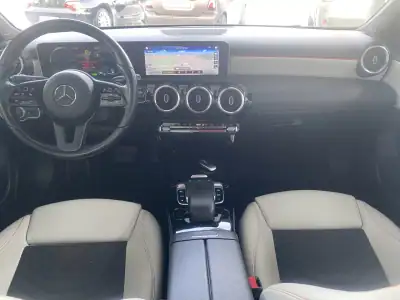 Mercedes-Benz A 250e 2020 - 24990 EUR, 138210 km - AUTO.MOTO.pt - 138210km - foto 10 de 15