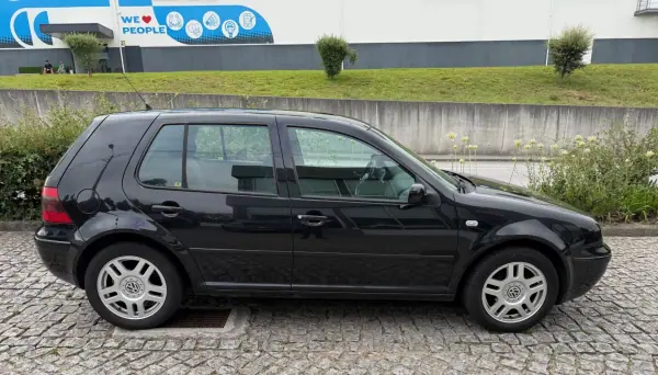Volkswagen Golf 2003 - 2999 EUR, 191121 km - AUTO.MOTO.pt - 191121km - foto 11 de 25