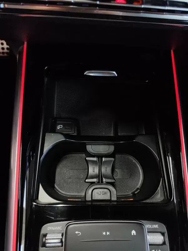 Mercedes-Benz GLA 45 AMG 2022 - 59500 EUR, 33000 km - AUTO.MOTO.pt - 33000km - foto 37 de 46