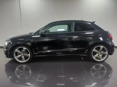Audi A1 2011 - 8850 EUR, 200000 km - foto 6 de 25