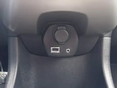 Toyota Aygo 2018 - 9990 EUR, 90000 km - AUTO.MOTO.pt - 90000km - foto 28 de 28