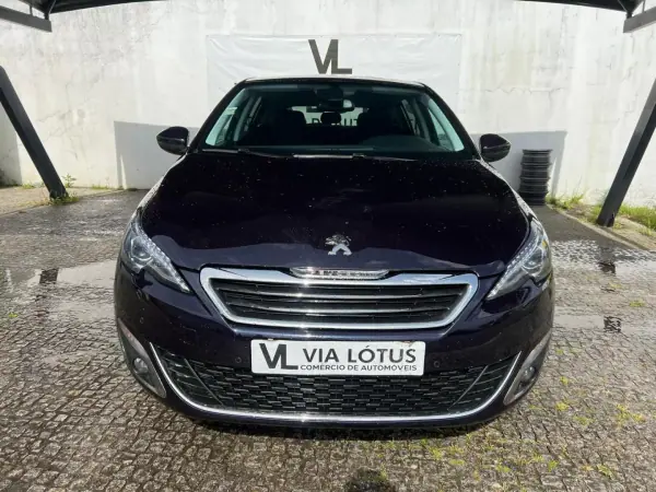 Peugeot 308 2017 - 13500 EUR, 181250 km - AUTO.MOTO.pt - 181250km - foto 2 de 12