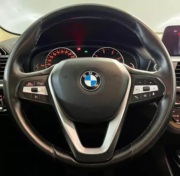 BMW X3 2019 - 26950 EUR, 142000 km - AUTO.MOTO.pt - 142000km - foto 10 de 30