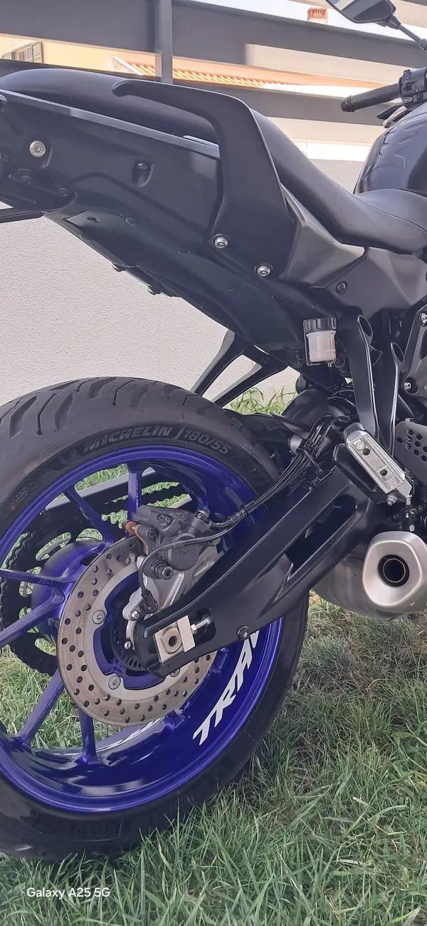 Yamaha MT 07 2023 - 8000 EUR, 4500 km - AUTO.MOTO.pt - 4500km - foto 16 de 17