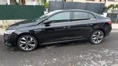 Renault Mégane Coupe 2018 - 9000 EUR, 240000 km - 240000km - foto 2 de 6