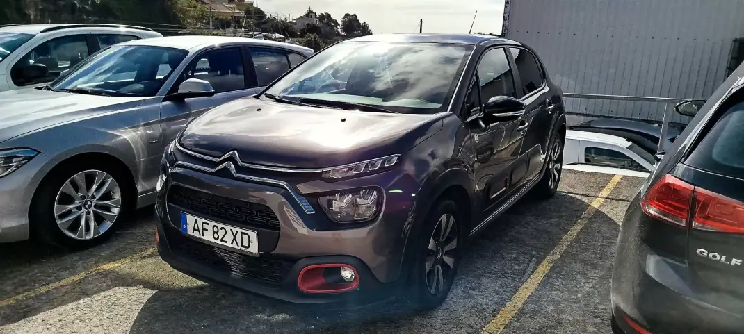 Citroën C3 2021 - 11750 EUR, 105000 km - AUTO.MOTO.pt - 105000km - foto 1 de 11