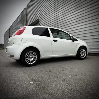 Fiat PUNTO 2015 - 4900 EUR, 139000 km - 139000km - foto 9 de 17