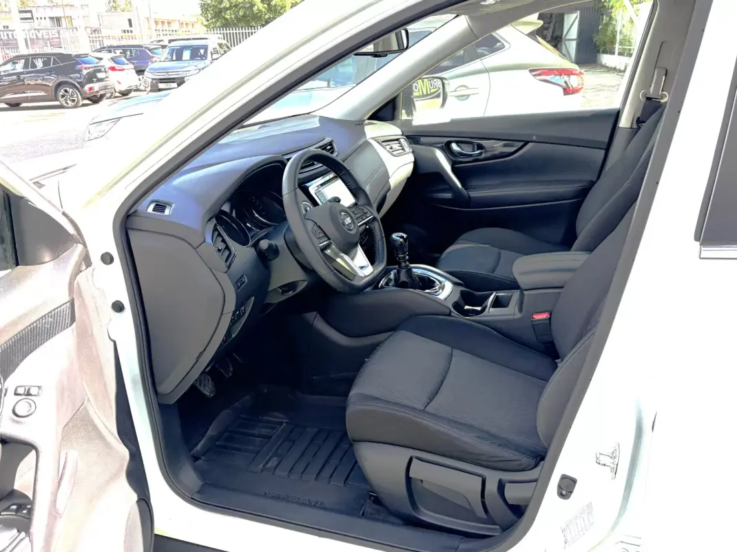Nissan X-Trail 2021 - 22800 EUR, 75148 km - AUTO.MOTO.pt - 75148km - foto 5 de 17