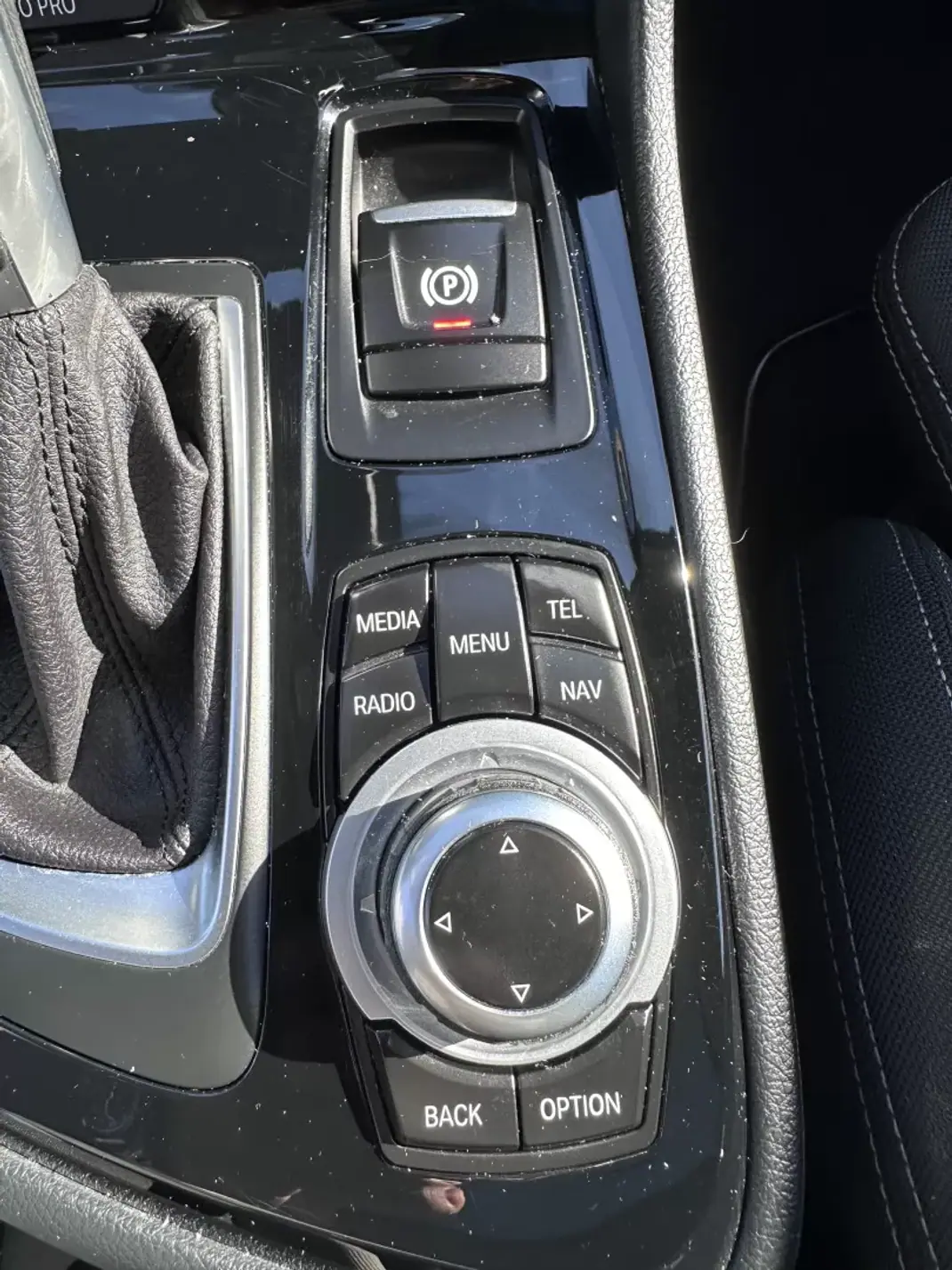 BMW 216 Gran Tourer 2015 - 14900 EUR, 180000 km - AUTO.MOTO.pt - 180000km - foto 43 de 77