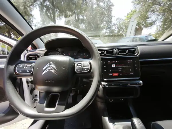 Citroën C3 2022 - 14500 EUR, 62865 km - AUTO.MOTO.pt - 62865km - foto 8 de 12
