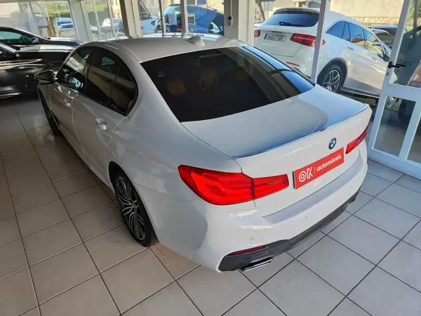 BMW 530e 2019 - 31500 EUR, 46900 km - AUTO.MOTO.pt - 46900km - foto 8 de 39