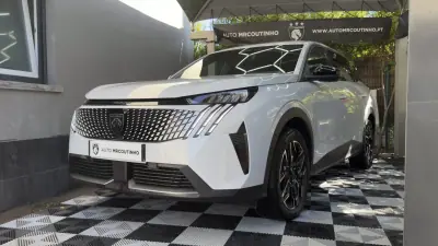 Peugeot 5008 2026 - 31500 EUR, 22092 km - foto 1 de 17