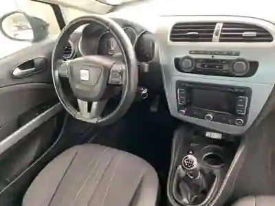 SEAT Leon 2012 - 7150 EUR, 132560 km - AUTO.MOTO.pt - 132560km - foto 9 de 15