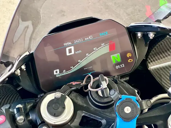 BMW S 1000 RR 2020 - 21900 EUR, 24253 km - AUTO.MOTO.pt - 24253km - foto 12 de 17