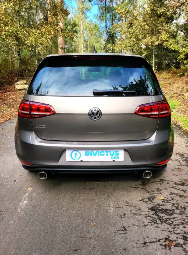 Volkswagen Golf 2015 - 16990 EUR, 218000 km - AUTO.MOTO.pt - 218000km - foto 11 de 25
