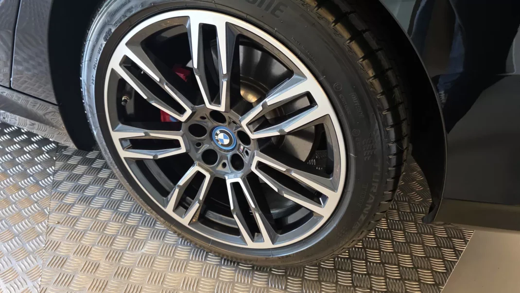 BMW 530e 2024 - 58900 EUR, 81874 km - AUTO.MOTO.pt - 81874km - foto 34 de 60