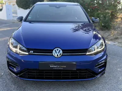 Volkswagen Golf 2018 - 35999 EUR, 80000 km - AUTO.MOTO.pt - 80000km - foto 14 de 23