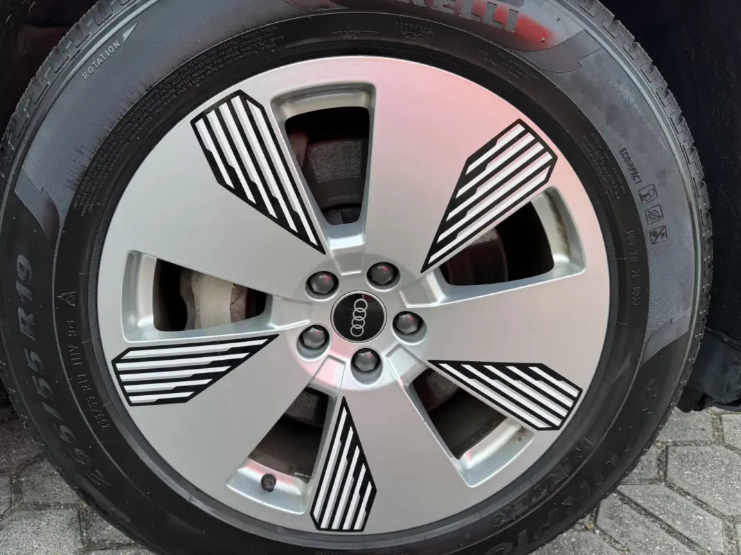 Audi e-tron Sportback 2020 - 28900 EUR, 102000 km - AUTO.MOTO.pt - 102000km - foto 54 de 54